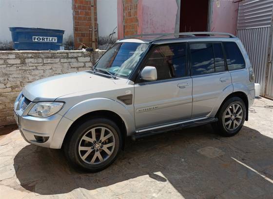 MITSUBISHI PAJERO TR4 2.0 4X2 16V 140CV FLEX 4P AUTOMÁTICO MITSUBISHI PAJERO TR4 2.0 4X2 16V 140CV FLEX 4P AUTOMÁTICO